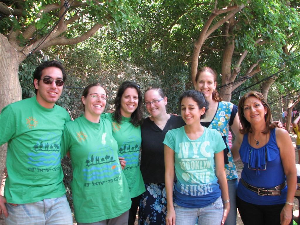צוות ההדרכה של המועצה לישראל יפה בקייטנת טבע