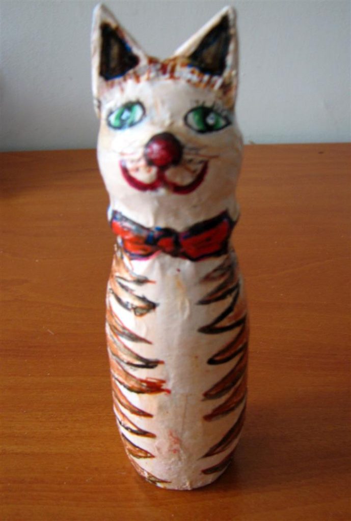 פיסול חיות מבקבוקי אקטימל