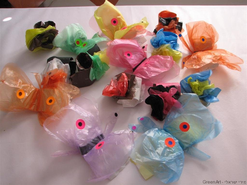 הכנת צמידים מגלילי טואלט ושקיות ניילון