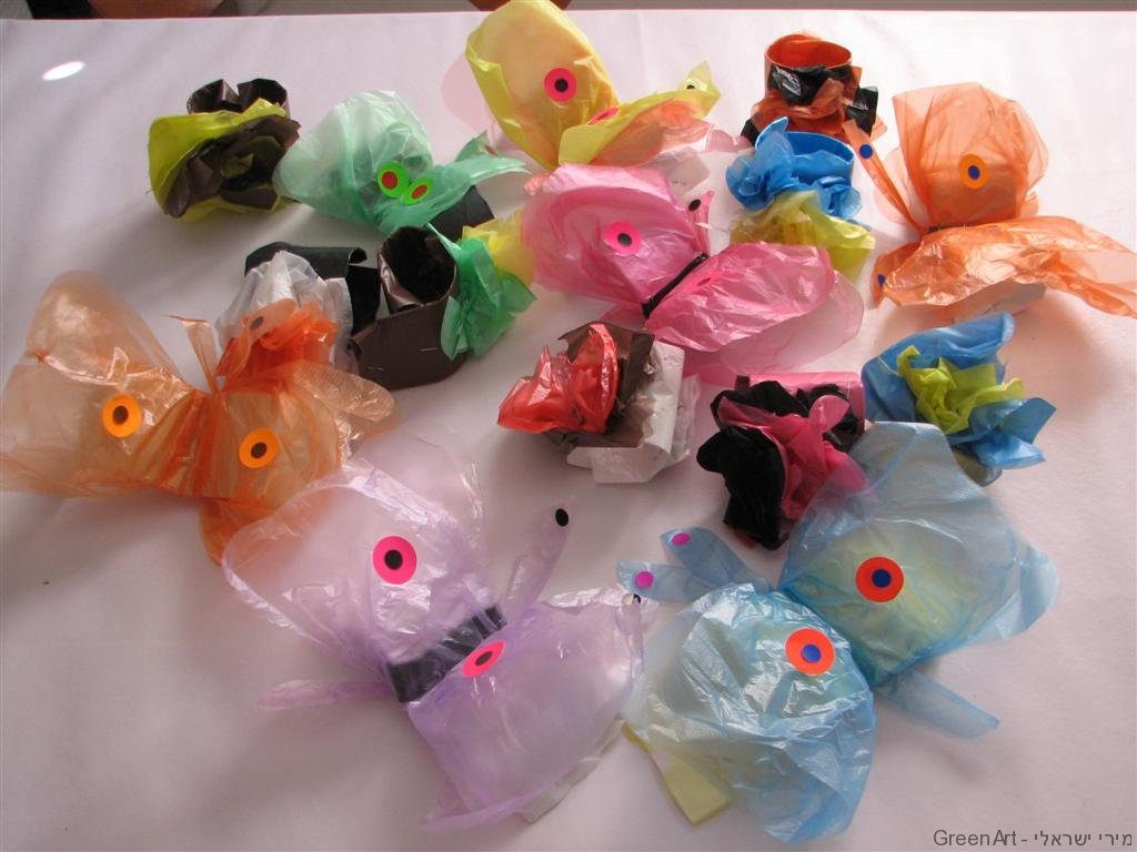 הכנת צמידים מגלילי טואלט ושקיות ניילון