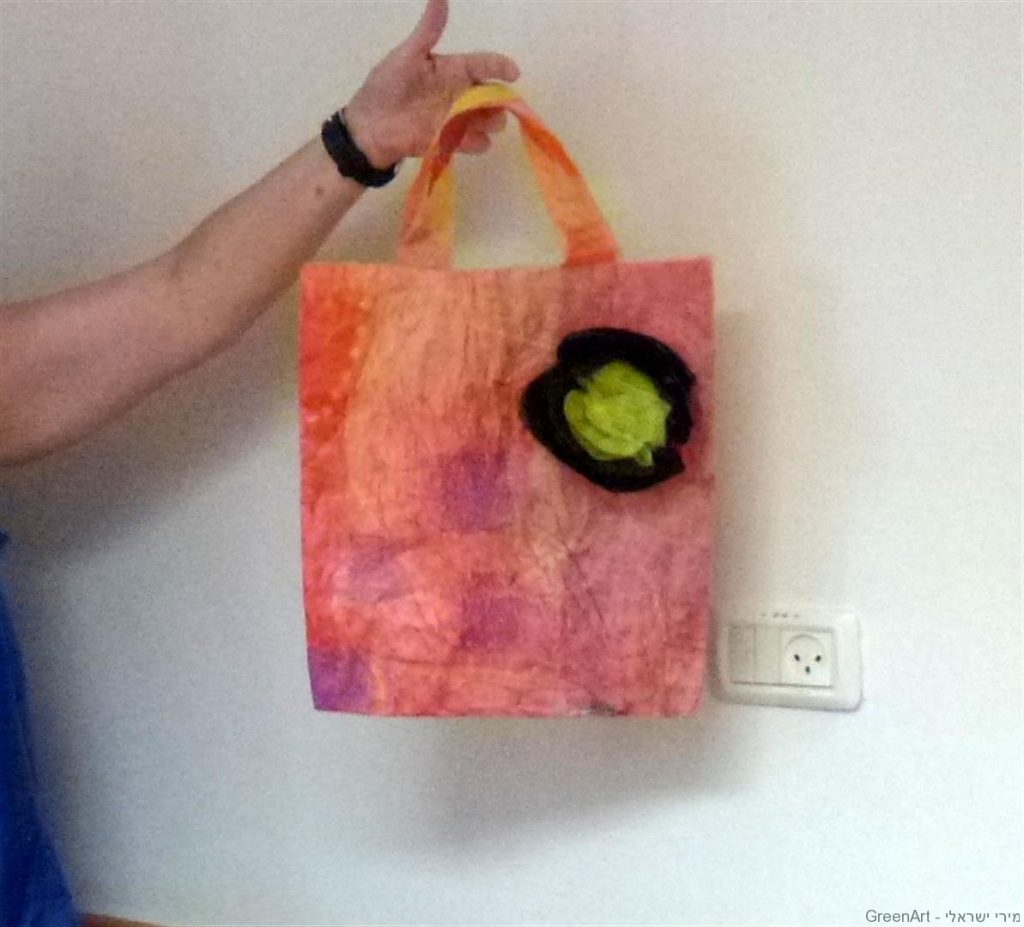 קישוט פרח לתיק מעוצב משקיות ניילון ממוחזרות