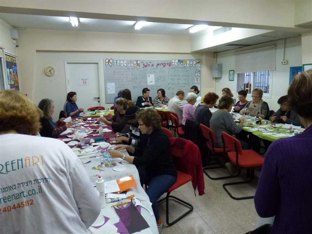 מתנדבי ידיד לחינוך יוצרים בחדוות היצירה הירוקה מתנדבי ידיד לחינוך יוצרים בחדוות היצירה הירוקה