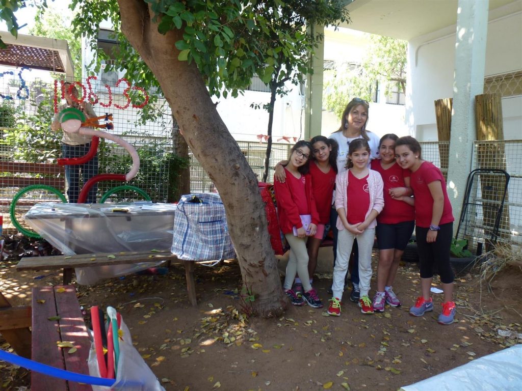 נהנים מחדוות הפיסול הסביבתי הן מההליך והן מהתוצאה