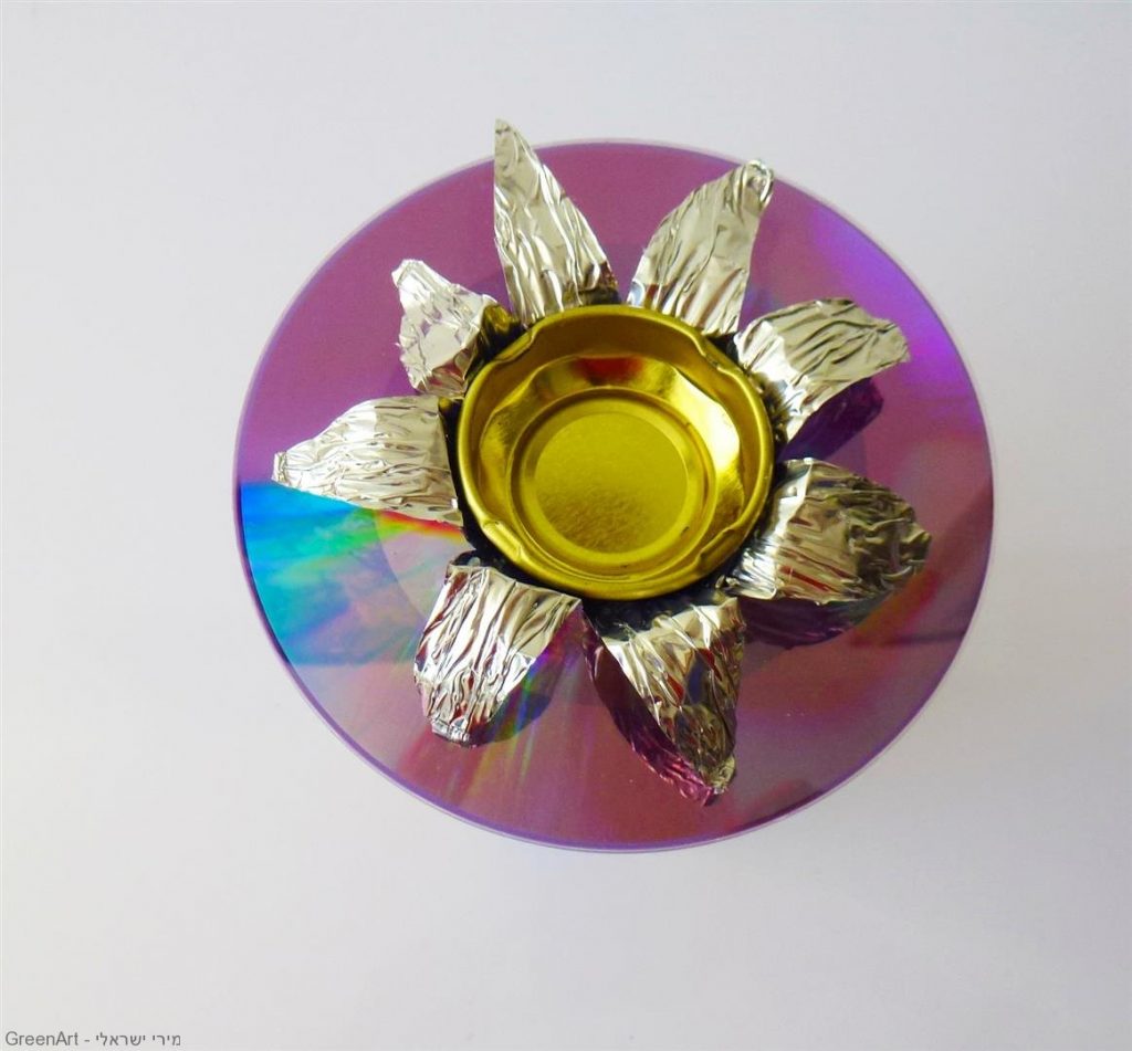 תושבת לפמוט לנר מפקק מתכת, תקליטור ואריזות אלומיניום