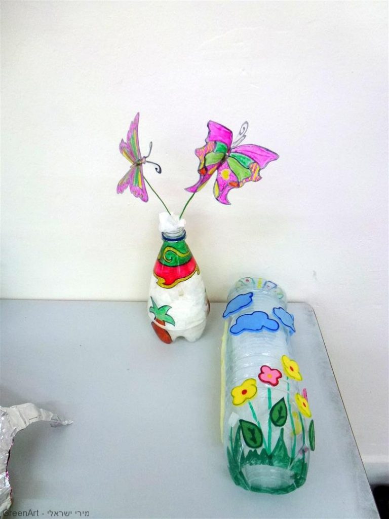 מפגשי העשרה לסייעות להכנת יצירות עם הילדים מחומרים בשימוש חוזר