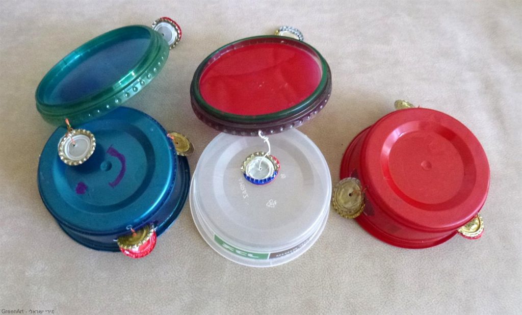 מפגשי העשרה לסייעות להכנת יצירות עם הילדים מחומרים בשימוש חוזר