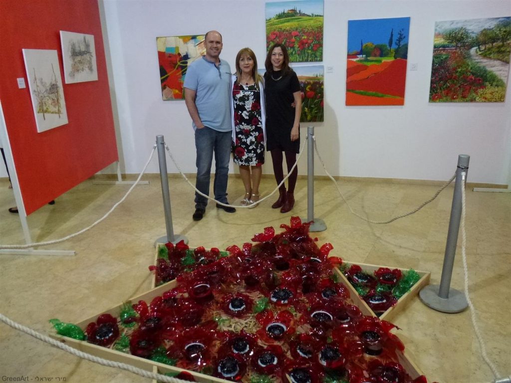 עם בתי וחתני היקרים באירוע הפתיחה עם בתי וחתני היקרים באירוע הפתיחה