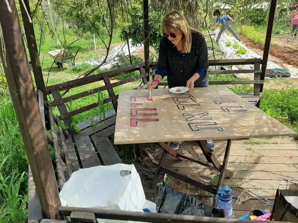 שילוט לעידוד החוסן הקהילתי בתקופת משבר הקורונה - "ביחד נעבור את זה"!